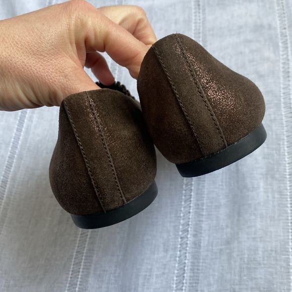 Kenneth Cole NWOT Gentle Soul metallic brown flats. - Picture 6 of 11